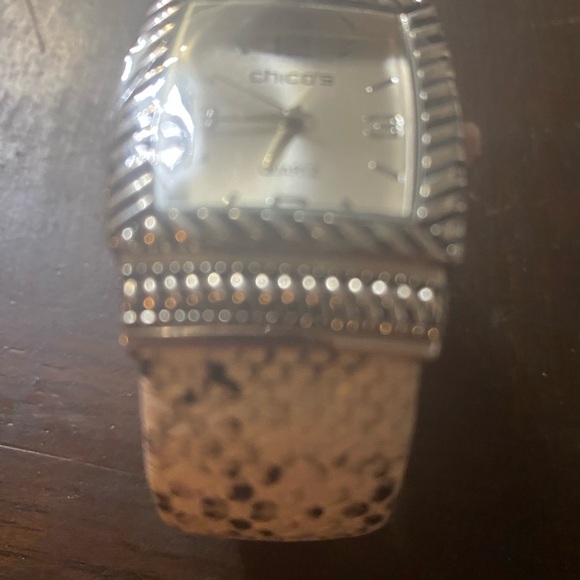 CHICO'S SILVER TONE
CUFF/BANGLE STYLE ladies watch - Picture 2 of 11